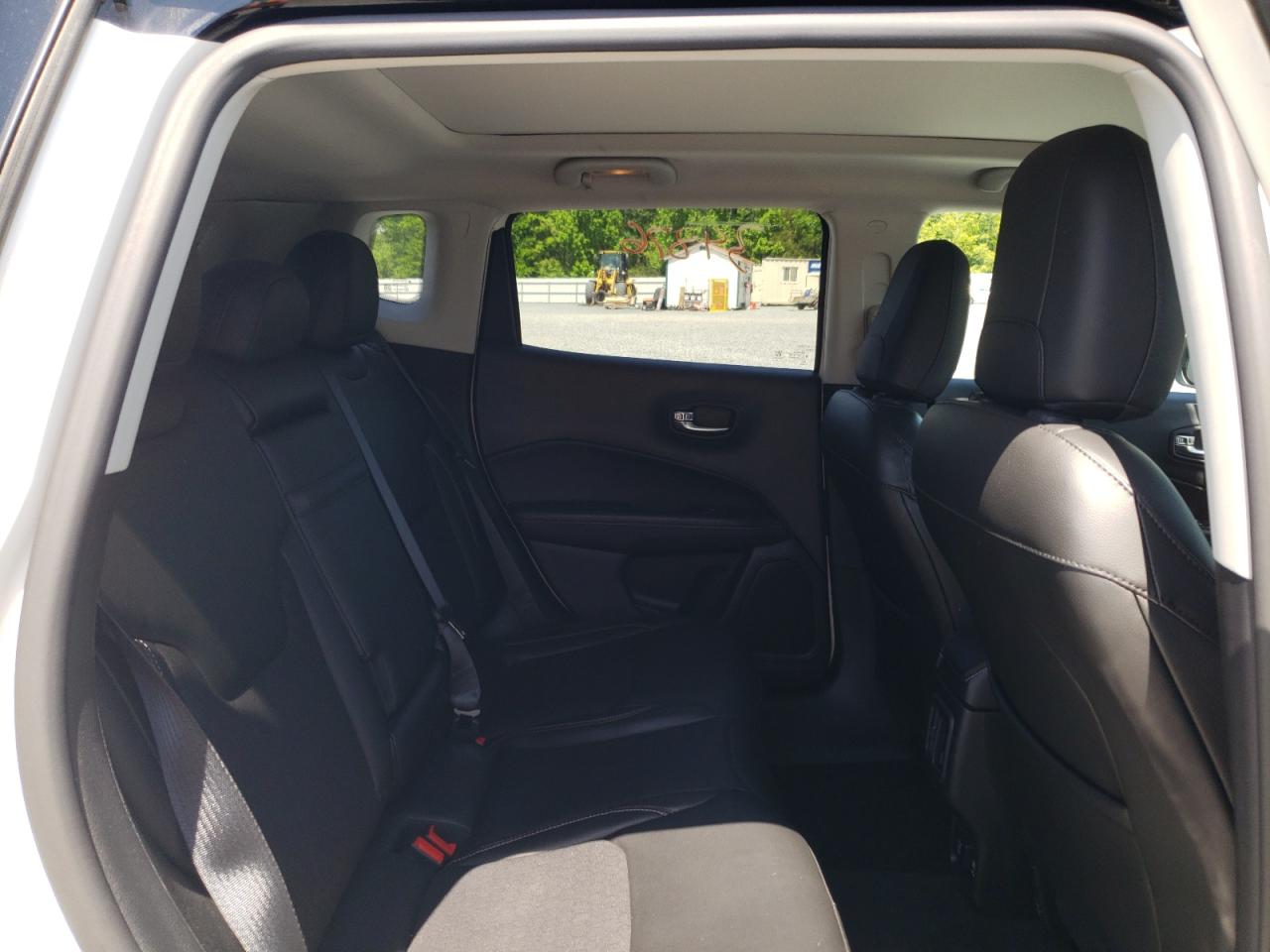 Photo 6 from auction – 2018 JEEP COMPASS LA with VIN 3C4NJDBB3JT281188