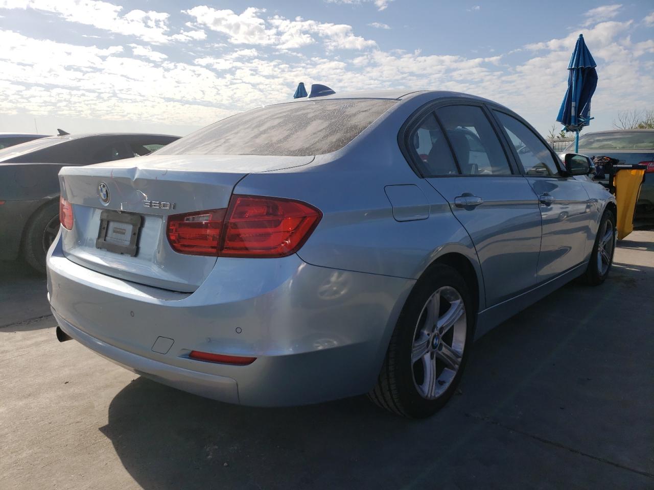 Photo 4 from auction – 2014 BMW 320 I with VIN WBA3B1G55ENS77314