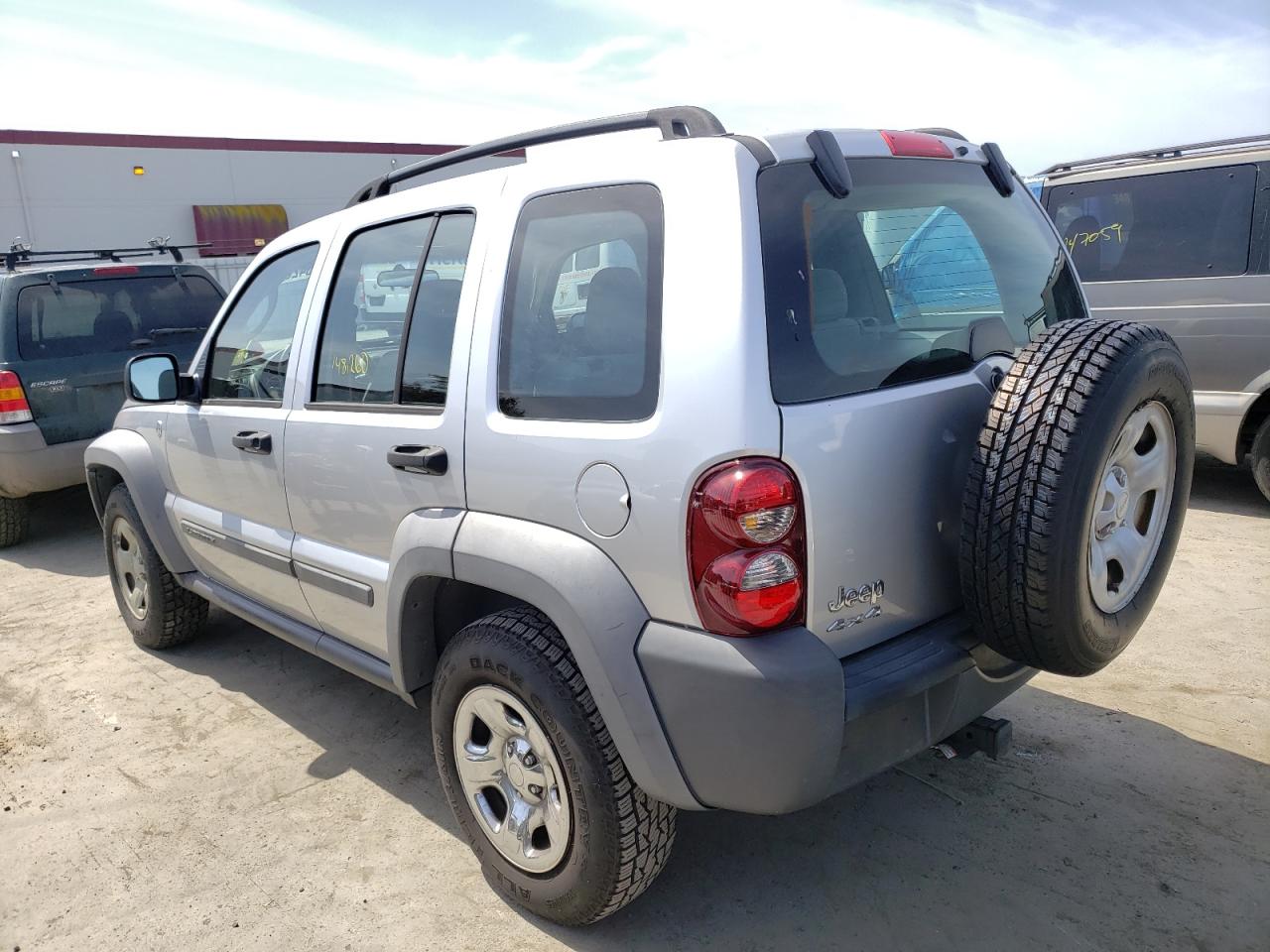 Photo 3 from auction – 2007 JEEP LIBERTY SP with VIN 1J4GL48K27W621129