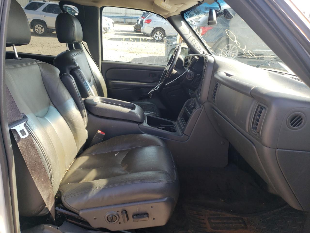 Photo 5 from auction – 2006 GMC SIERRA K25 with VIN 1GTHK23U06F184921