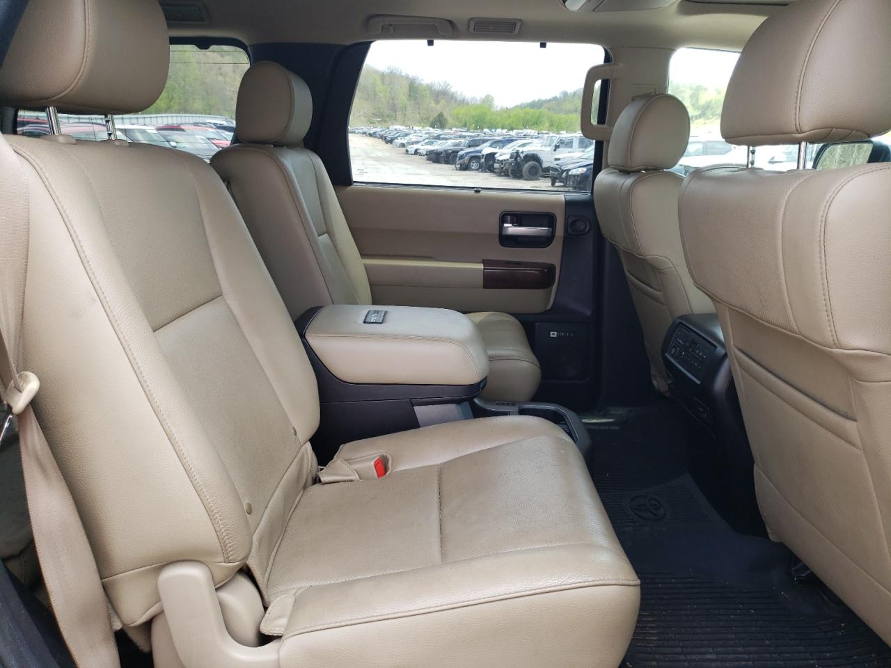 Zdjęcie 6 z aukcji – 2017 TOYOTA SEQUOIA PL z VIN 5TDDW5G19HS148796