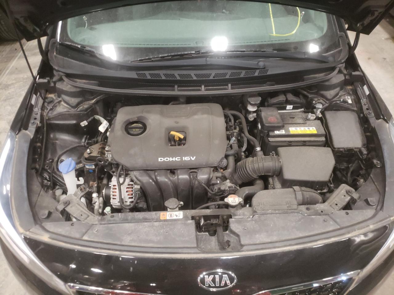 Photo 7 from auction – 2017 KIA FORTE LX with VIN 3KPFK4A79HE071613