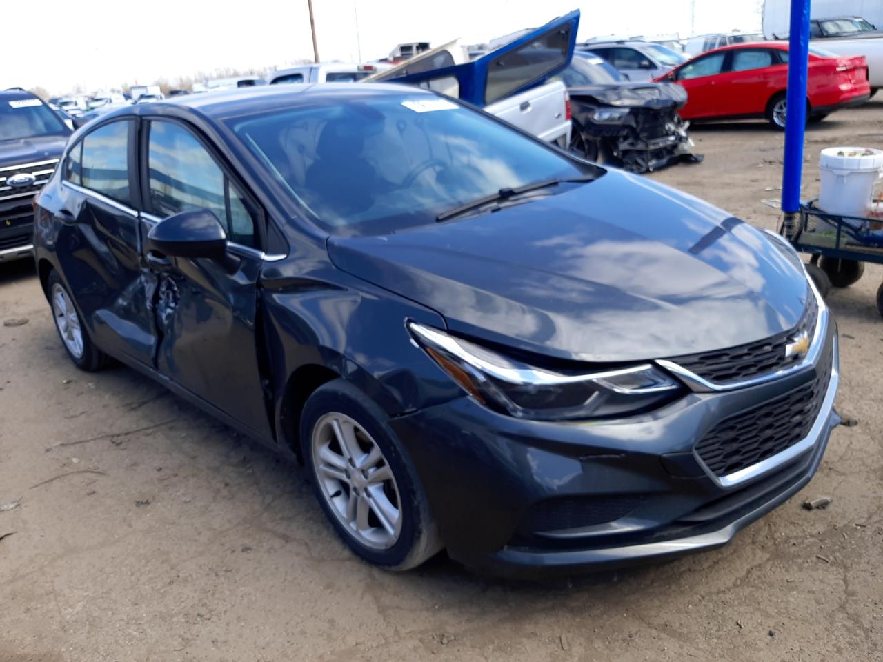 CHEVROLET CRUZE LT 2017 with VIN 3G1BE6SM8HS593147 - Photo from auction