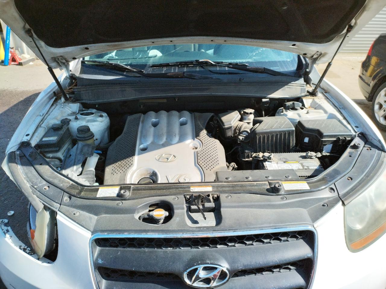 Photo 7 from auction – 2007 HYUNDAI SANTA FE G with VIN 5NMSG73D97H014887