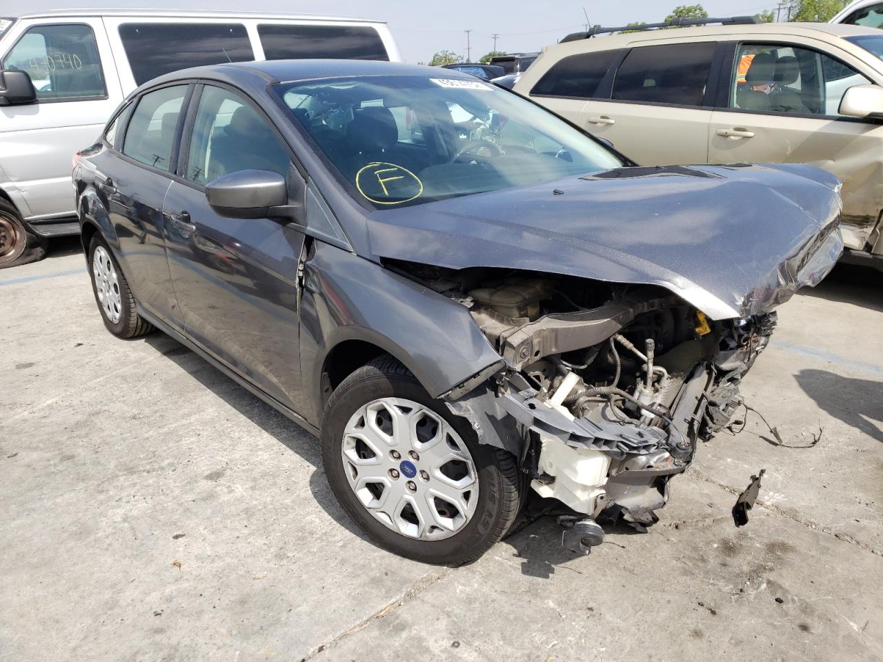 FORD FOCUS SE 2012 with VIN 1FAHP3F20CL386257 - Photo from auction