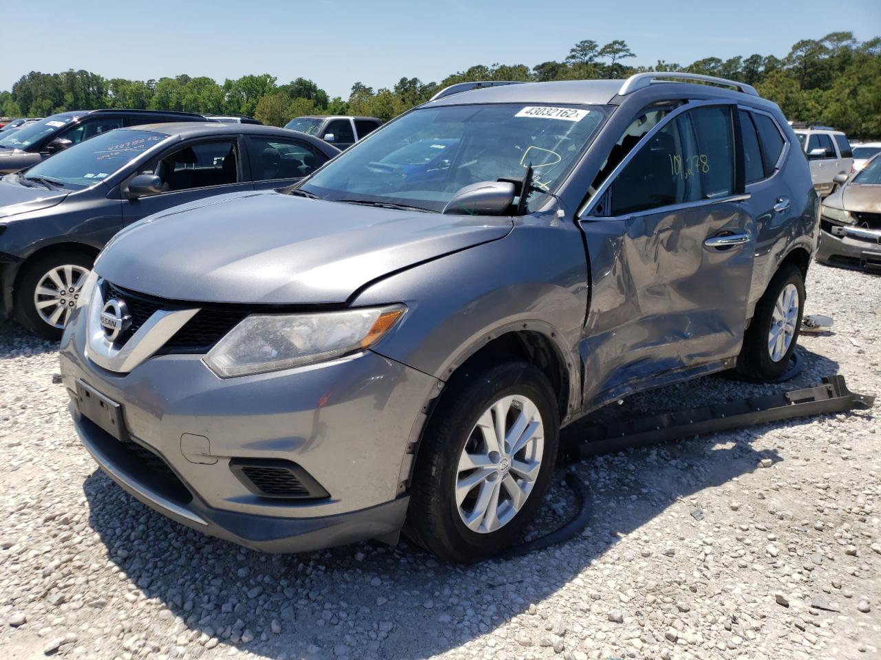 Photo 2 from auction – 2016 NISSAN ROGUE S with VIN KNMAT2MT2GP606364