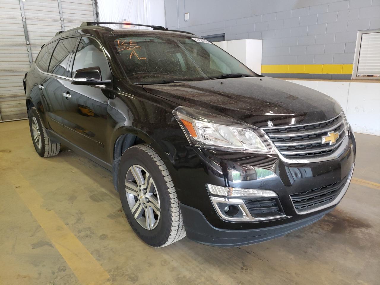 CHEVROLET TRAVERSE L 2016 with VIN 1GNKRHKD2GJ126966 - Photo from auction