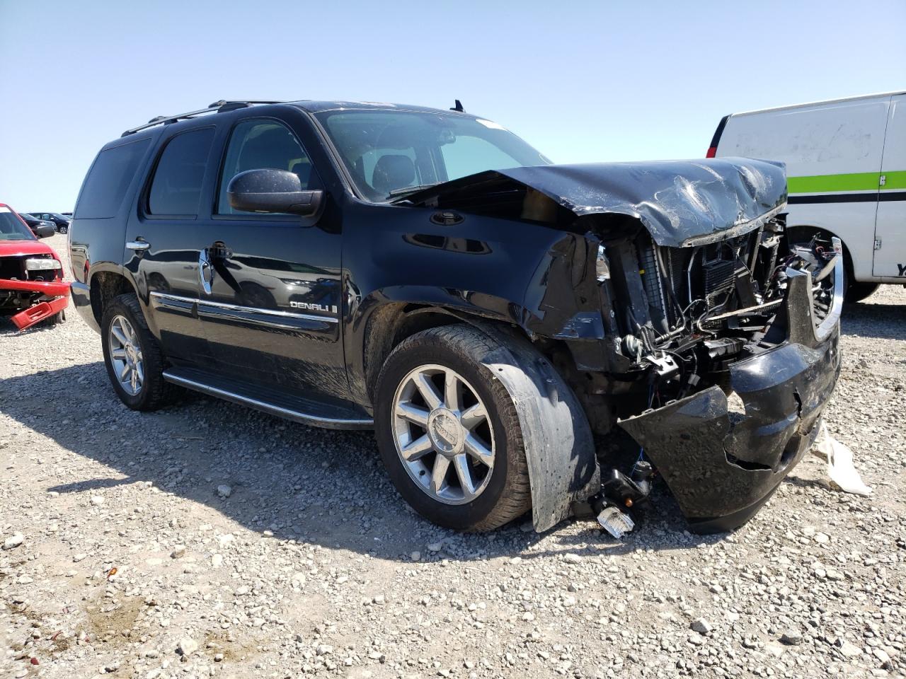 GMC YUKON DENA 2008 with VIN 1GKFK63848J213164 - Photo from auction