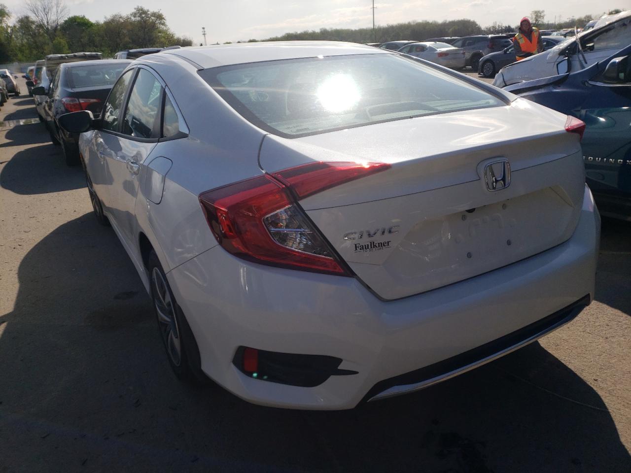Photo 3 from auction – 2019 HONDA CIVIC LX with VIN 2HGFC2F69KH526054