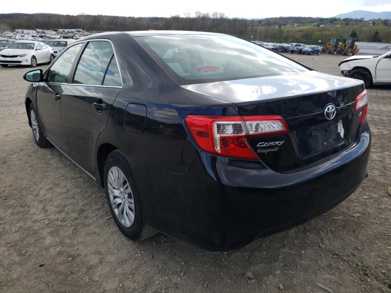 Photo 3 from auction – 2014 TOYOTA CAMRY L with VIN 4T4BF1FK7ER443589