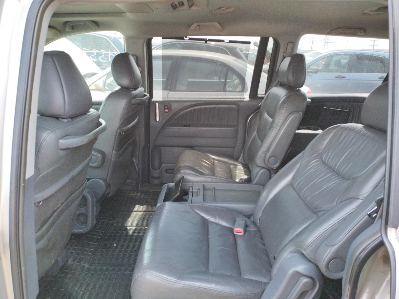 Photo 6 from auction – 2006 HONDA ODYSSEY TO with VIN 5FNRL38826B053545