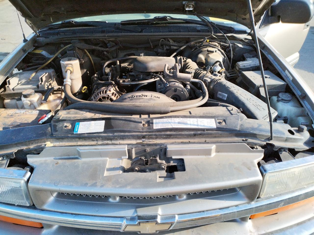 Photo 7 from auction – 2001 CHEVROLET BLAZER with VIN 1GNCS13W11K168210