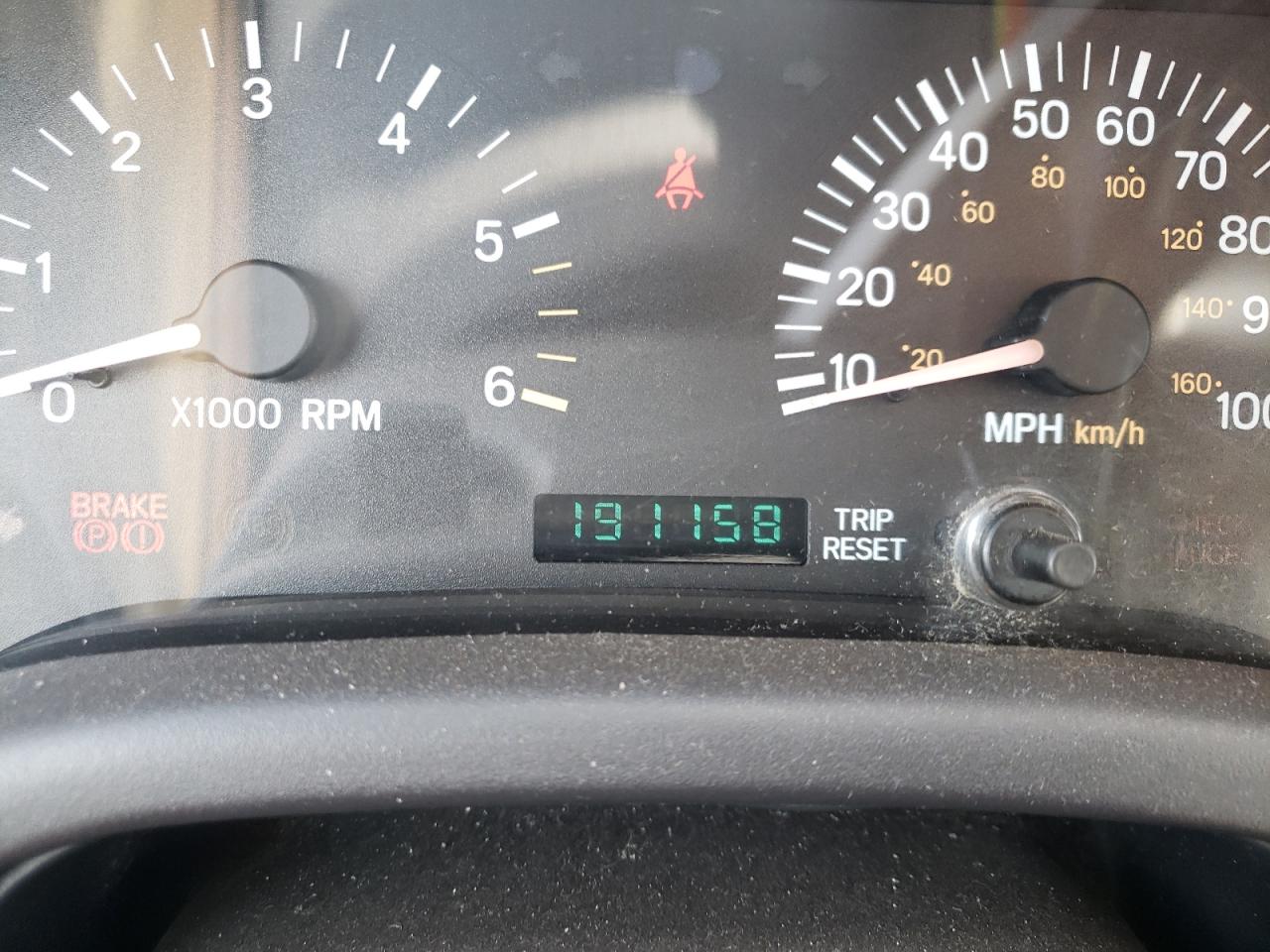 Photo 8 from auction – 2001 JEEP CHEROKEE S with VIN 1J4FF48S21L558240