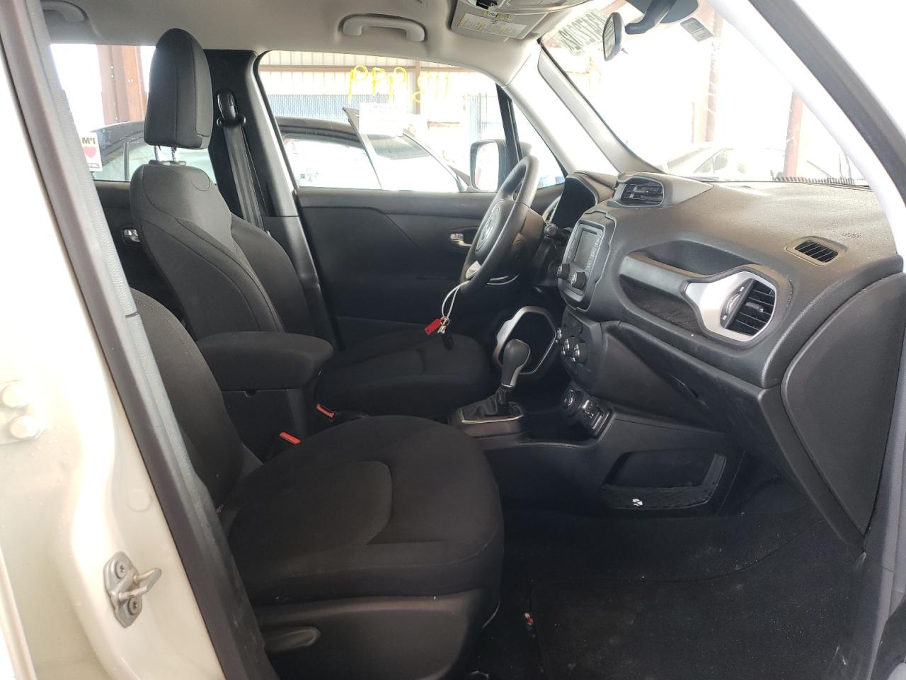 Photo 5 from auction – 2018 JEEP RENEGADE S with VIN ZACCJBAB9JPJ42149