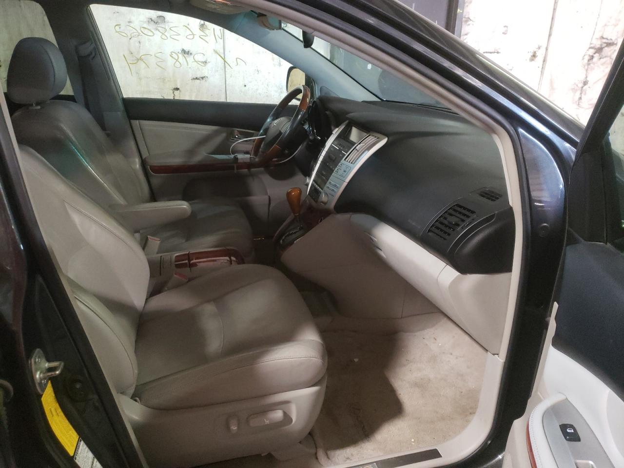 Photo 5 from auction – 2004 LEXUS RX 330 with VIN JTJHA31U140059287