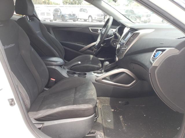 صورة رقم 5 من المزاد - 2016 HYUNDAI VELOSTER مع VIN KMHTC6AD5GU279355