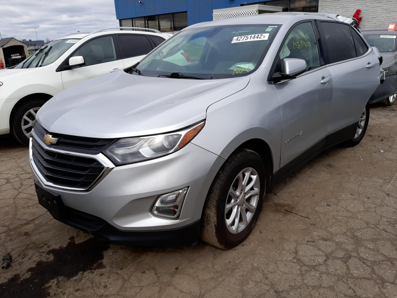 Photo 2 from auction – 2018 CHEVROLET EQUINOX LT with VIN 3GNAXJEV8JS582022