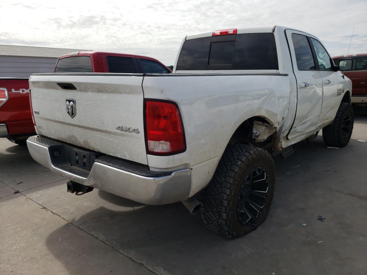 Photo 4 from auction – 2017 RAM 2500 SLT with VIN 3C6UR5DL3HG652134