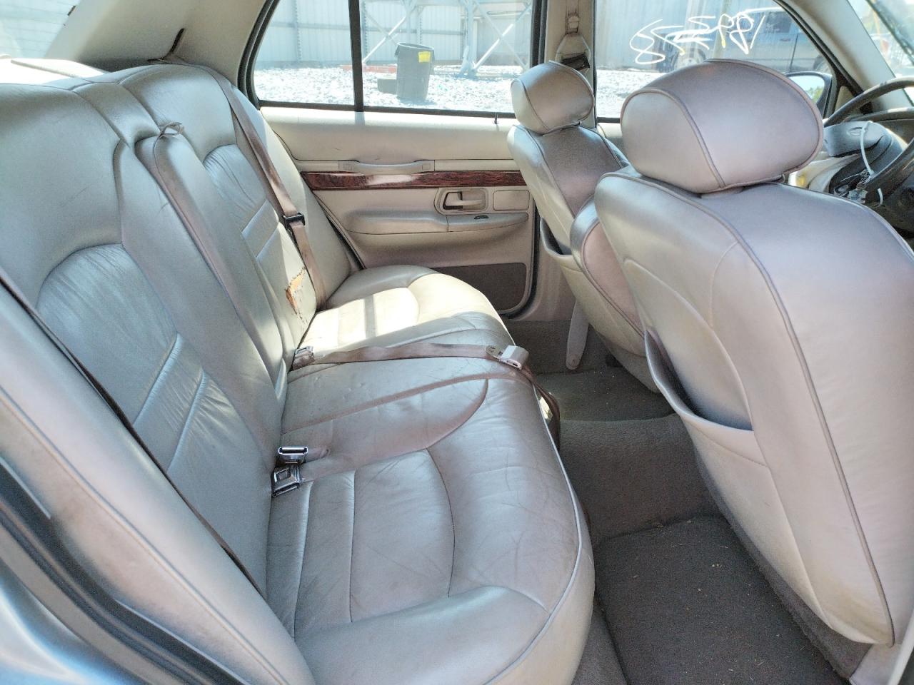 Photo 6 from auction – 2000 MERCURY GRAND MARQ with VIN 2MEFM75WXYX729686
