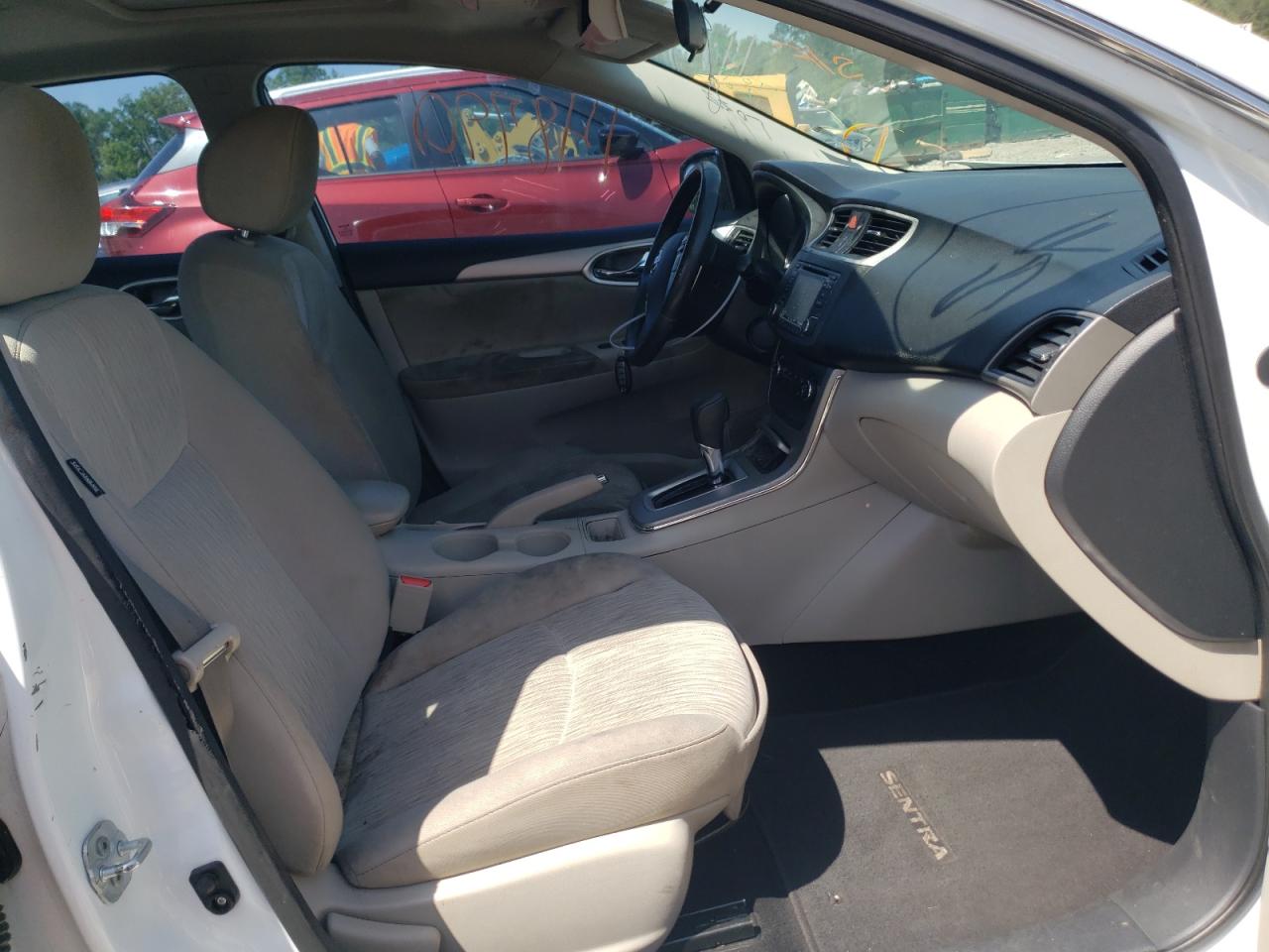 Photo 5 from auction – 2015 NISSAN SENTRA S with VIN 3N1AB7AP1FY256703
