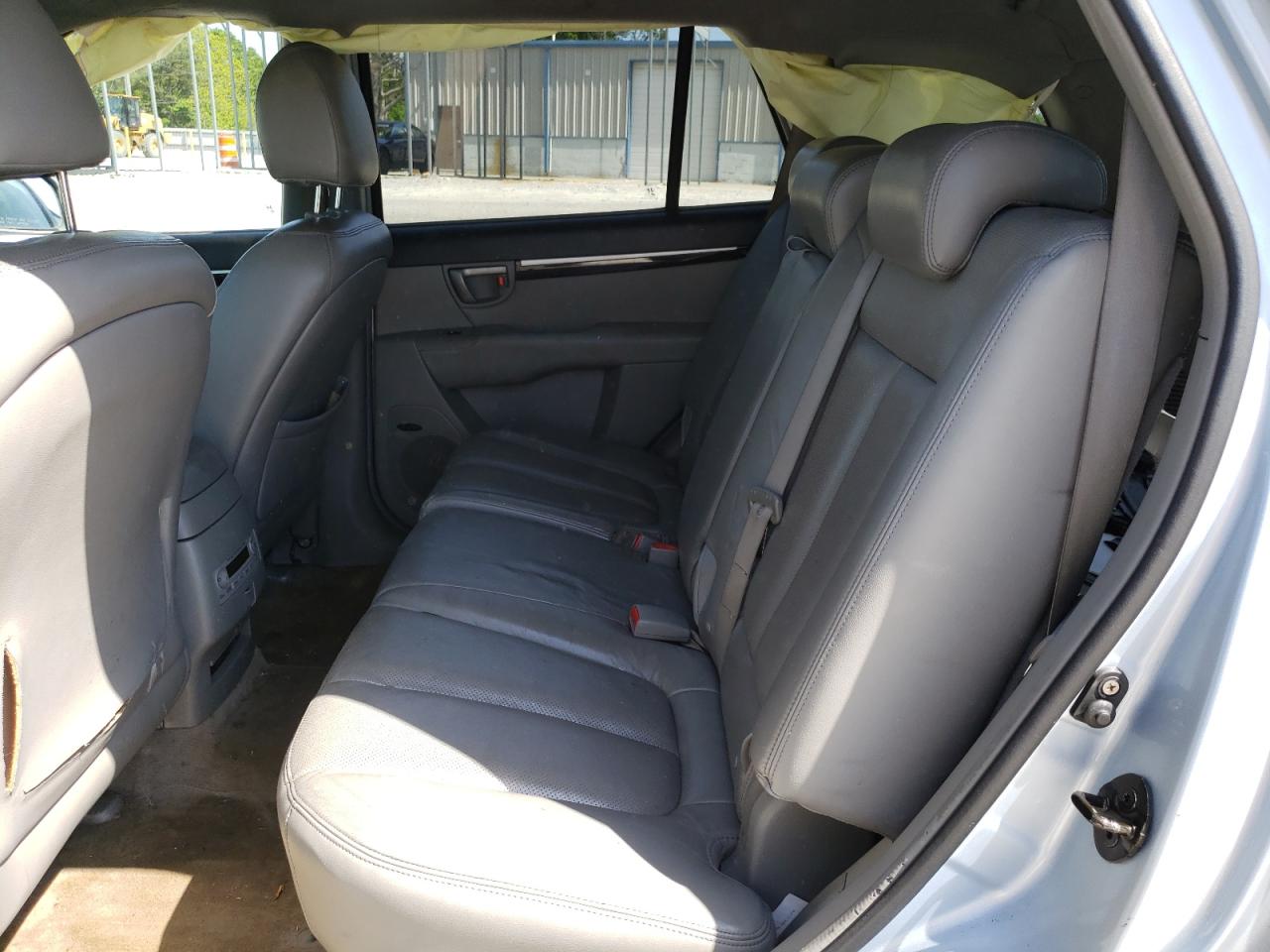Photo 6 from auction – 2007 HYUNDAI SANTA FE S with VIN 5NMSH13EX7H014285