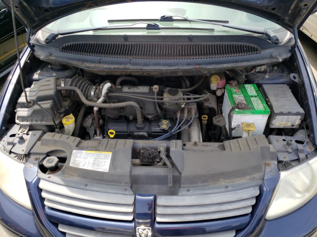 Photo 7 from auction – 2005 DODGE GRAND CARA with VIN 1D4GP24R35B151637