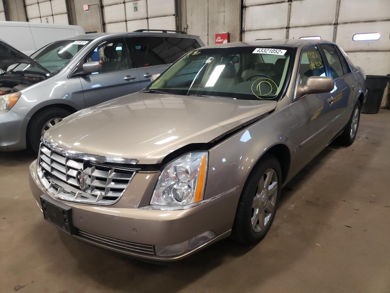 Photo 2 from auction – 2007 CADILLAC DTS with VIN 1G6KD57Y77U127601