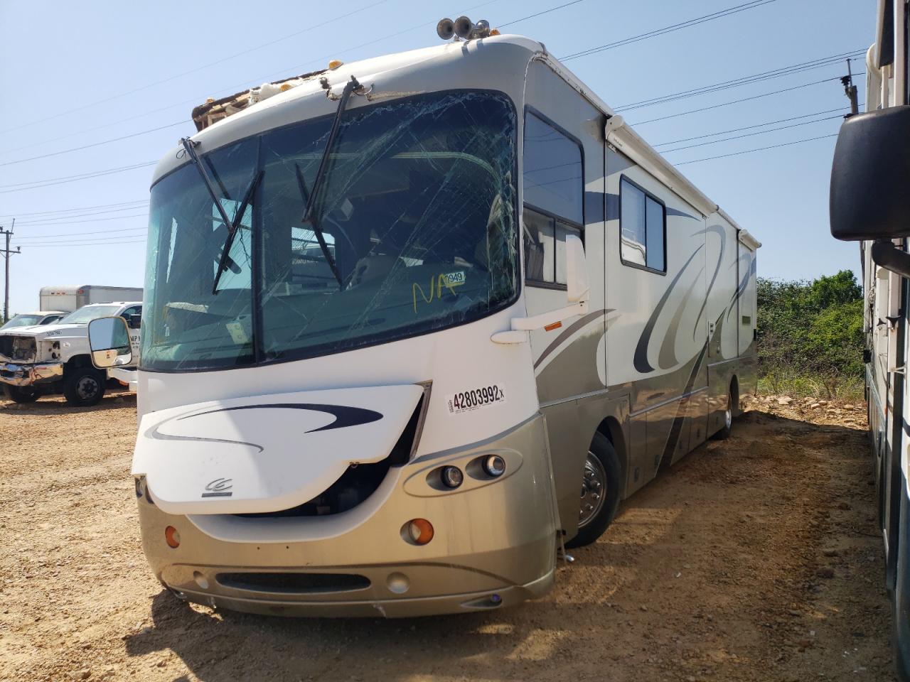 Photo 2 from auction – 2005 FREIGHTLINER CHASSIS B with VIN 4UZAAHBV65CU23546