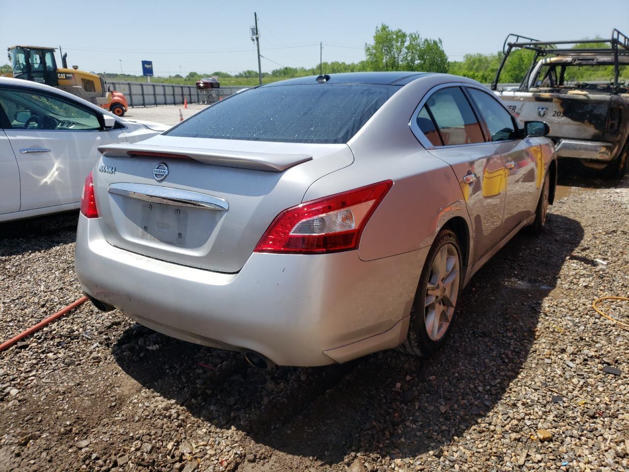 Photo 4 from auction – 2011 NISSAN MAXIMA S with VIN 1N4AA5AP5BC832385