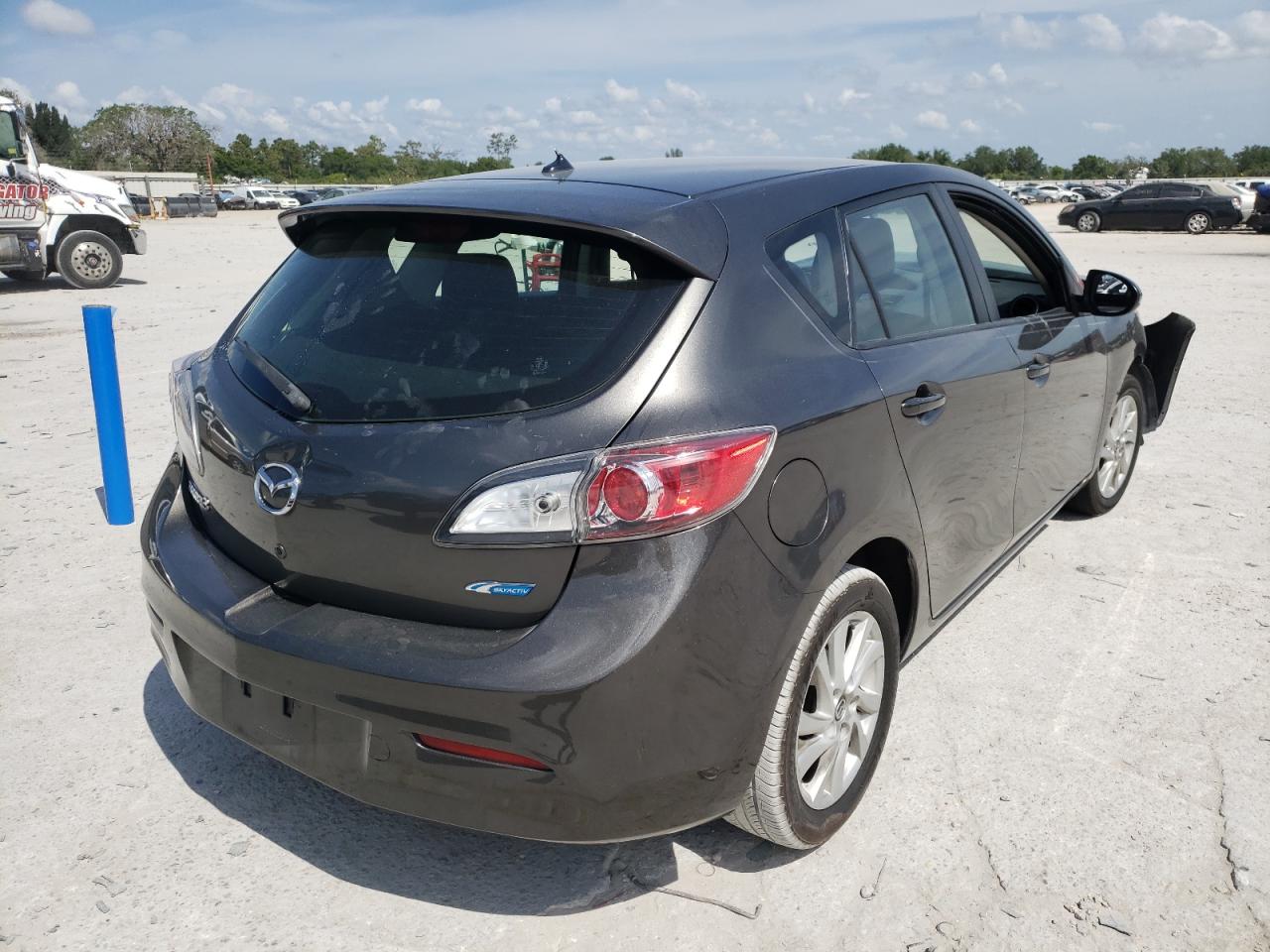 Photo 4 from auction – 2013 MAZDA 3 I with VIN JM1BL1L77D1710592