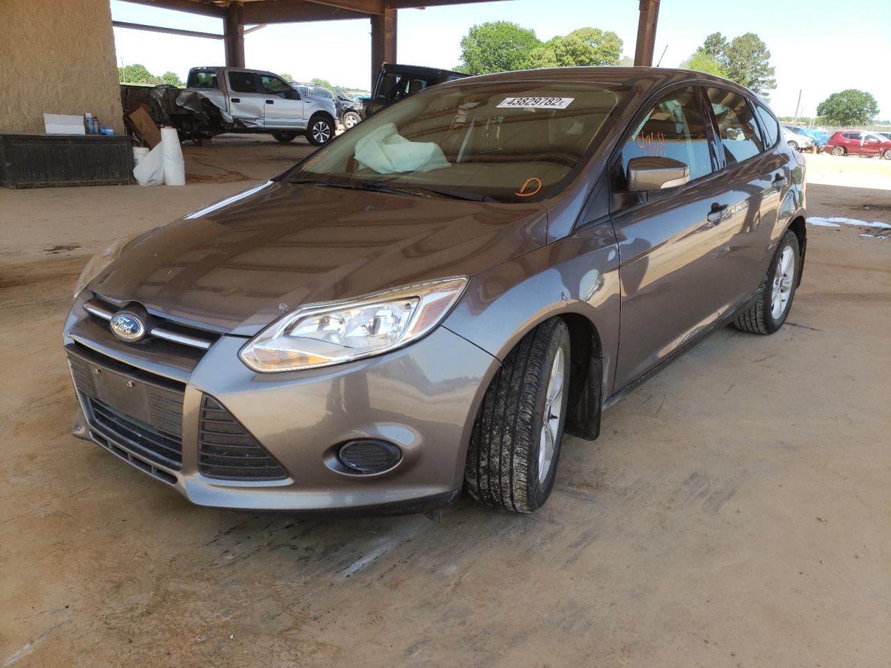 Photo 2 from auction – 2014 FORD FOCUS with VIN 1FADP3K23EL452288