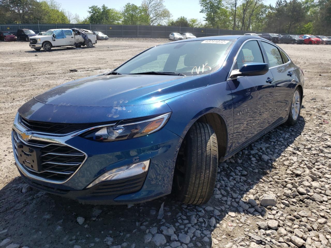Photo 2 from auction – 2019 CHEVROLET MALIBU LT with VIN 1G1ZD5ST0KF214866