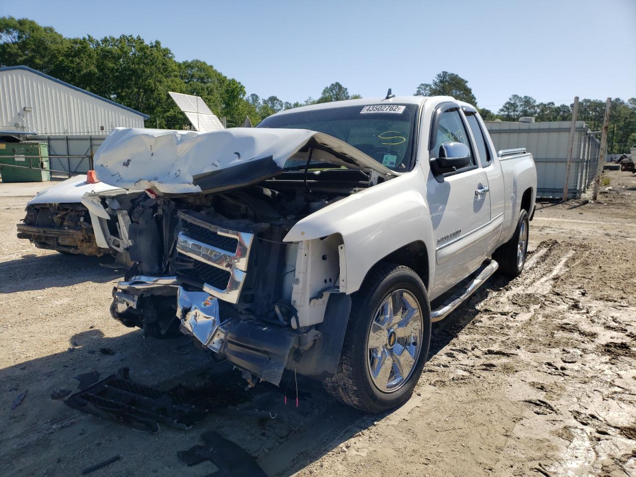 Photo 2 from auction – 2011 CHEVROLET SILVERADO with VIN 1GCRCSE03BZ430929