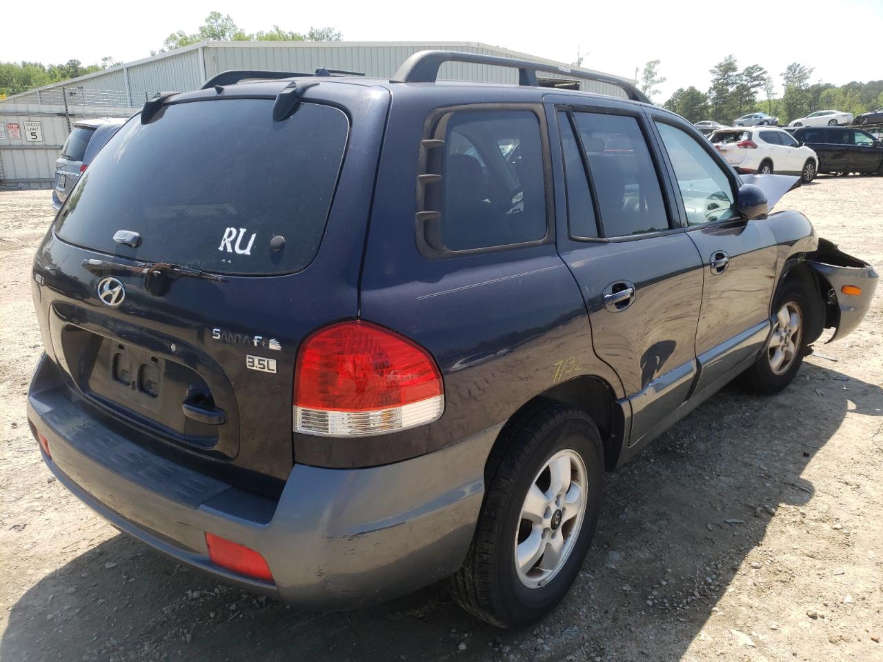 Photo 4 from auction – 2005 HYUNDAI SANTA FE with VIN KM8SC13E95U960927