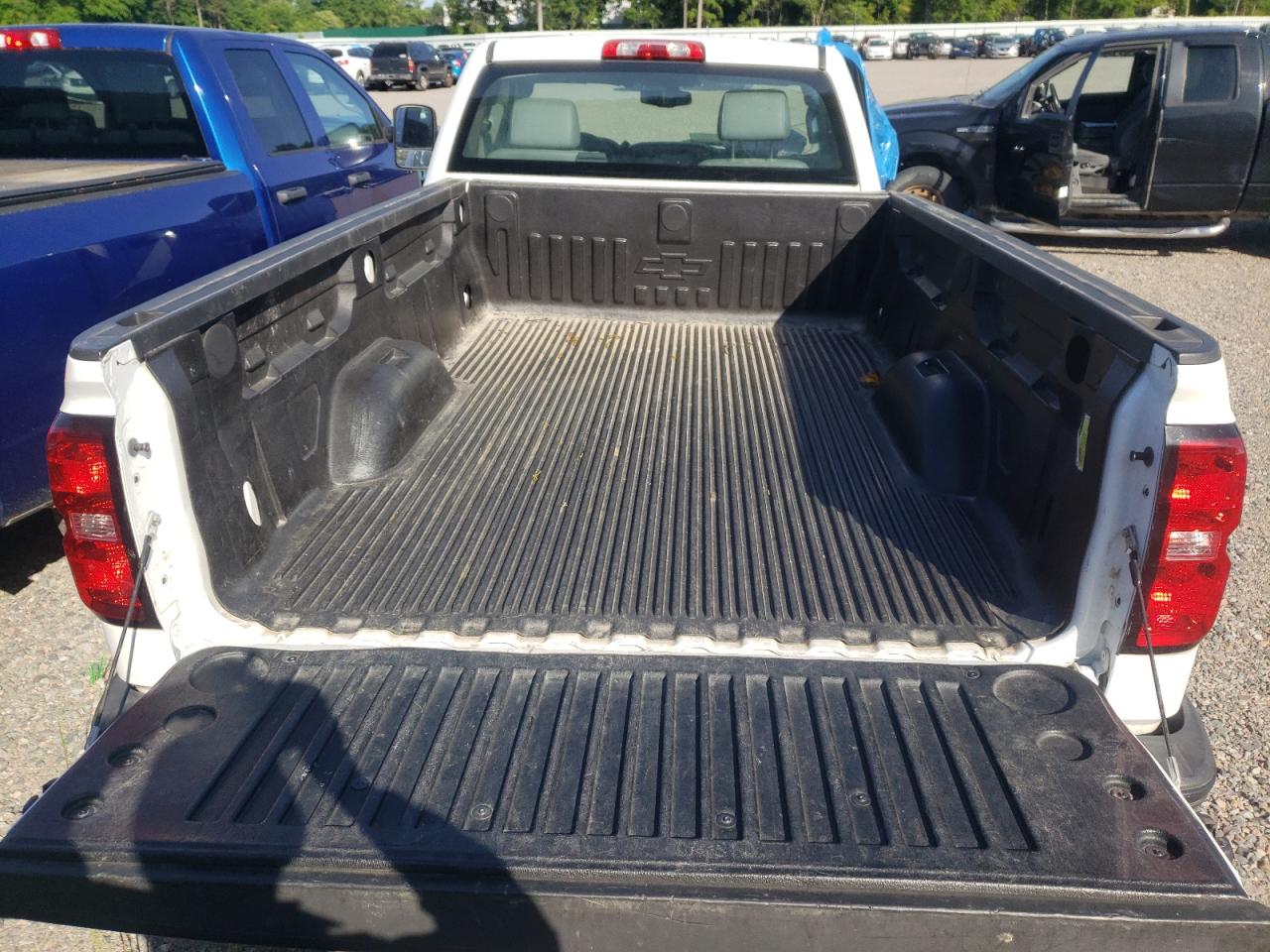 Photo 6 from auction – 2016 CHEVROLET SILVERADO with VIN 1GCNCNEC4GZ346894