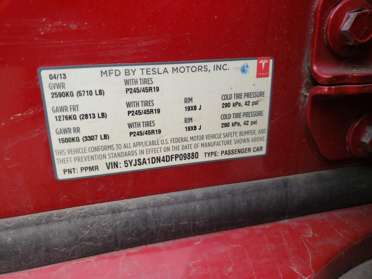 Photo 10 from auction – 2013 TESLA MODEL S with VIN 5YJSA1DN4DFP09880
