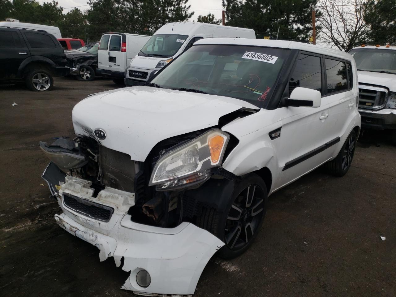 Снимка 2 от търг – 2011 KIA SOUL + с VIN KNDJT2A25B7264123