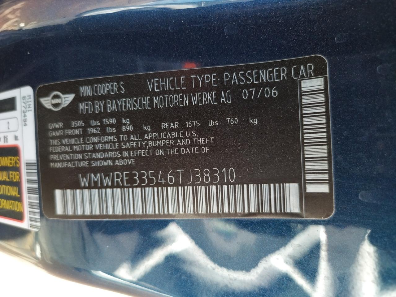 Photo 10 from auction – 2006 MINI COOPER S with VIN WMWRE33546TJ38310