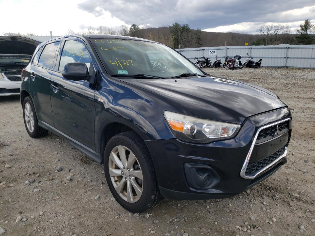MITSUBISHI OUTLANDER 2013 with VIN 4A4AR3AU3DE004381 - Photo from auction