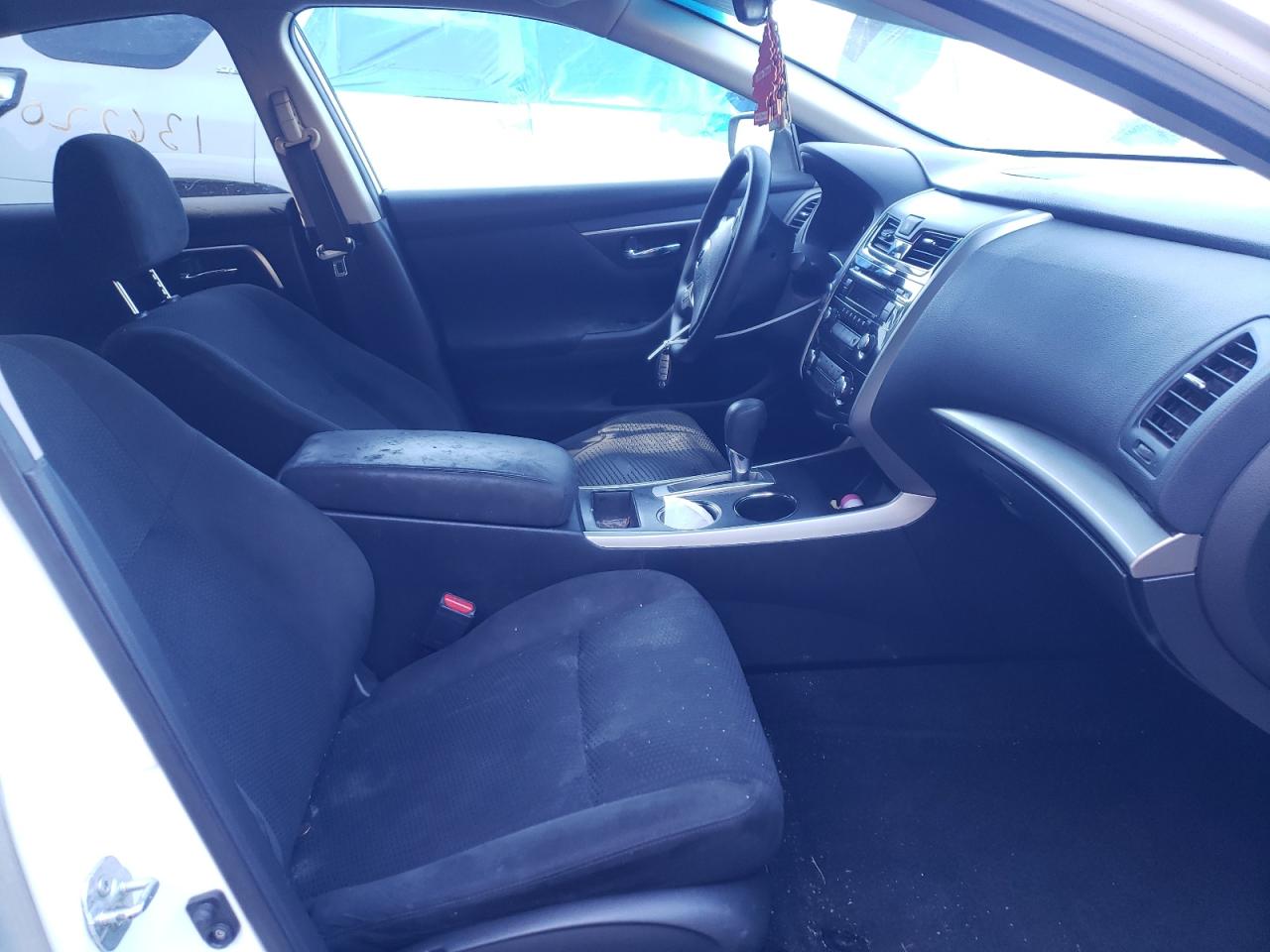 Photo 5 from auction – 2015 NISSAN ALTIMA 2.5 with VIN 1N4AL3AP1FC203646