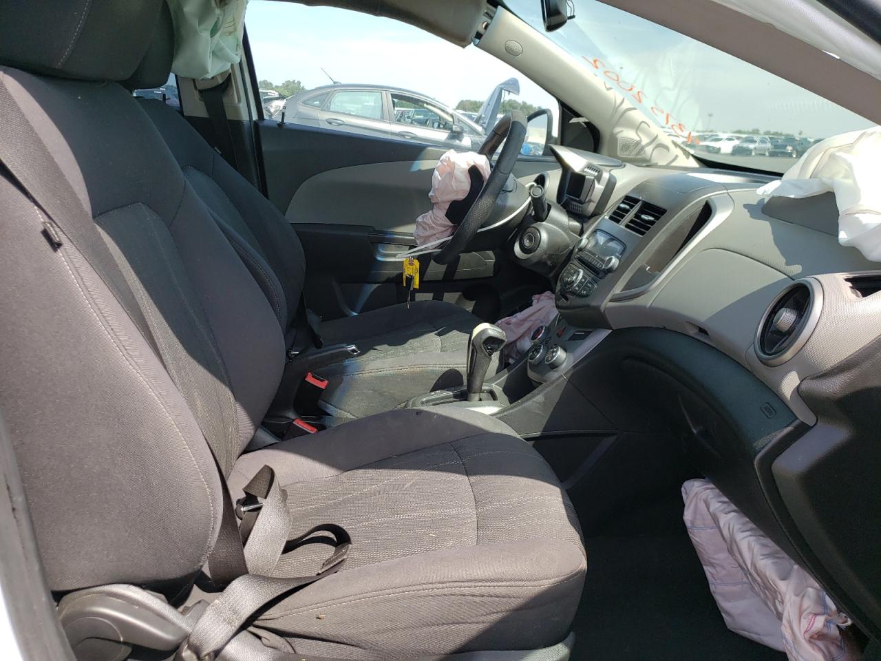 Photo 5 from auction – 2013 CHEVROLET SONIC LT with VIN 1G1JC5SG7D4222111