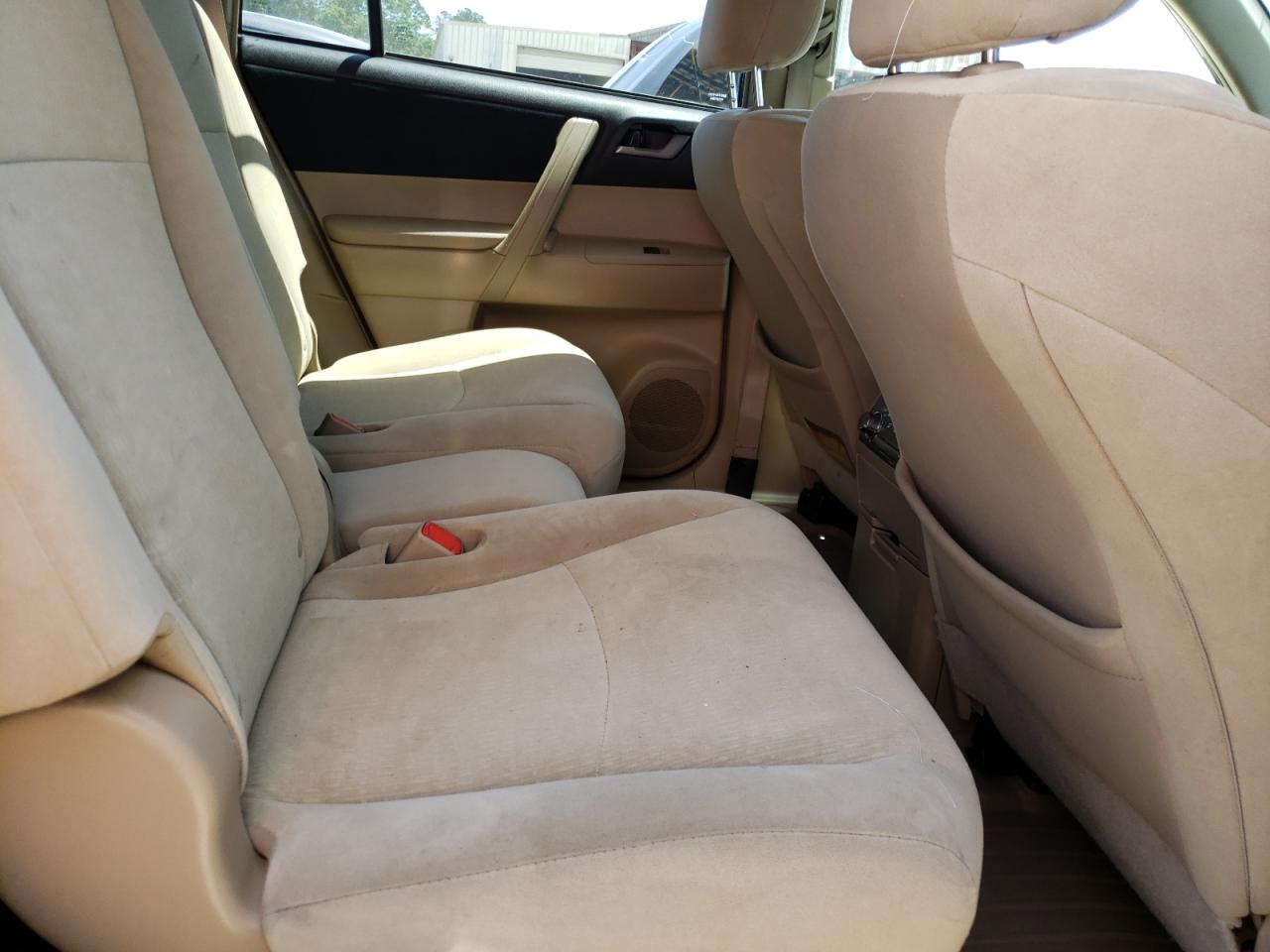 Photo 6 from auction – 2012 TOYOTA HIGHLANDER with VIN 5TDZK3EH5CS073349
