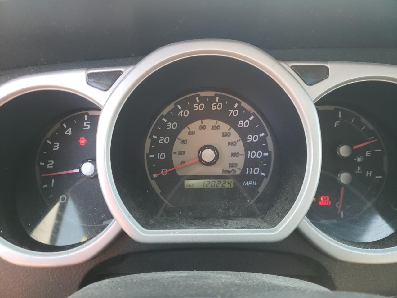 Photo 8 from auction – 2003 TOYOTA 4RUNNER SR with VIN JTEBU14R230017099