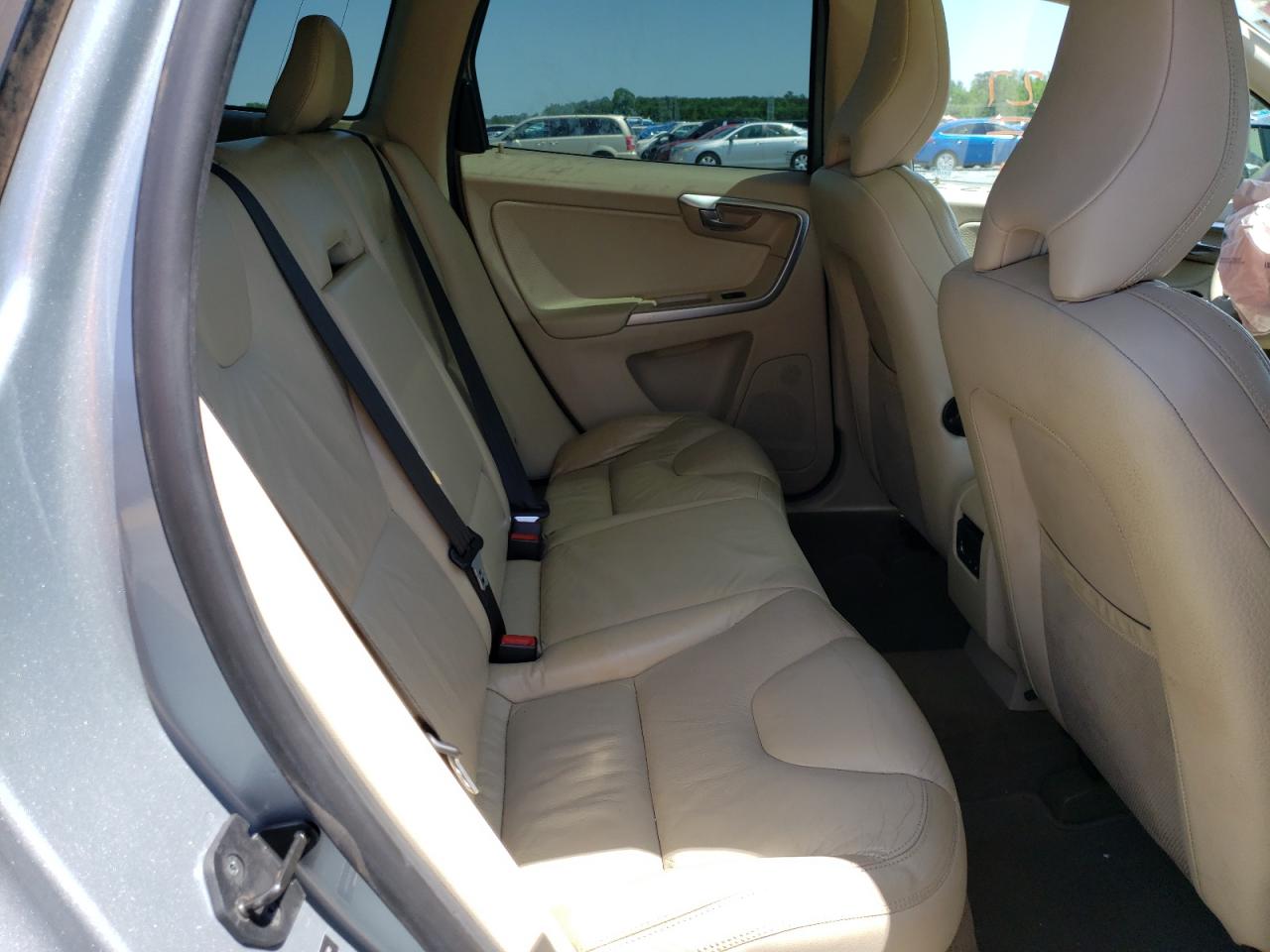 Photo 6 from auction – 2010 VOLVO XC60 3.2 with VIN YV4982DL5A2121500