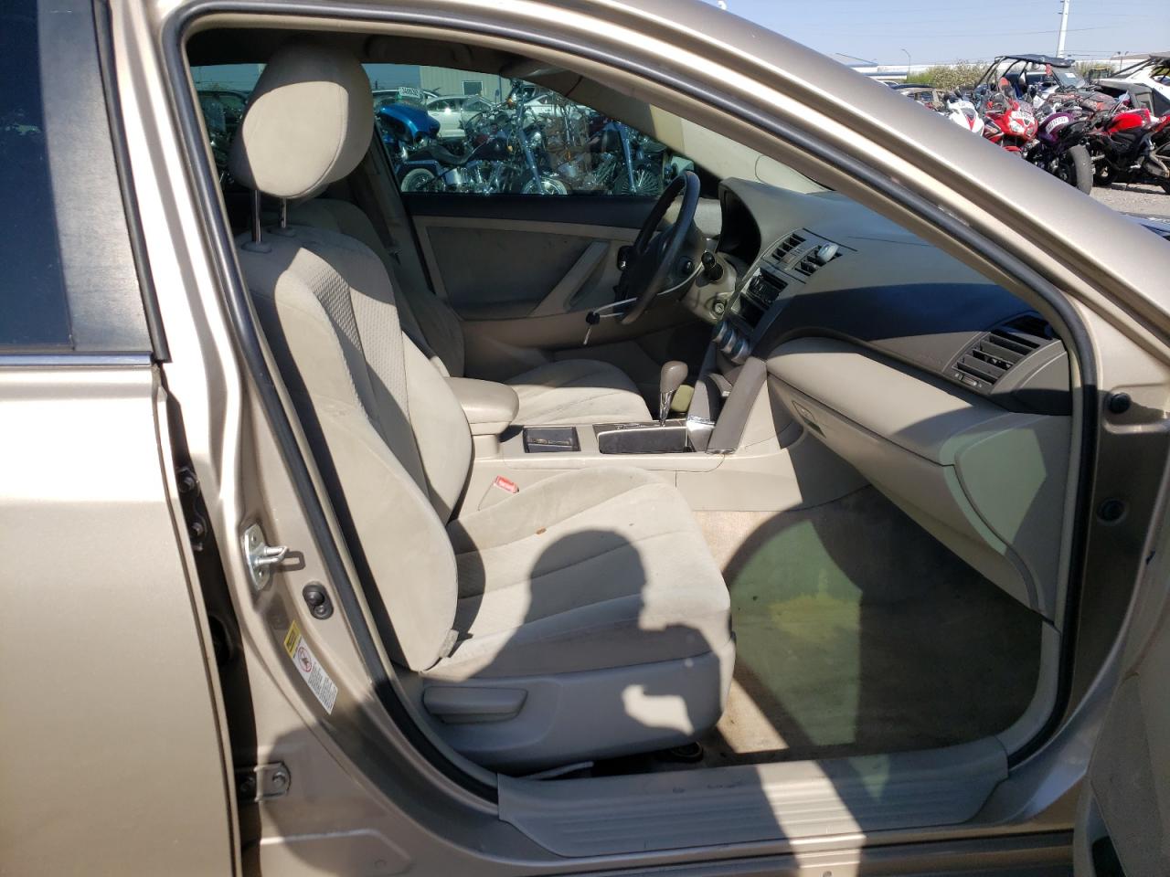 Photo 5 from auction – 2009 TOYOTA CAMRY BASE with VIN 4T1BE46K79U375606