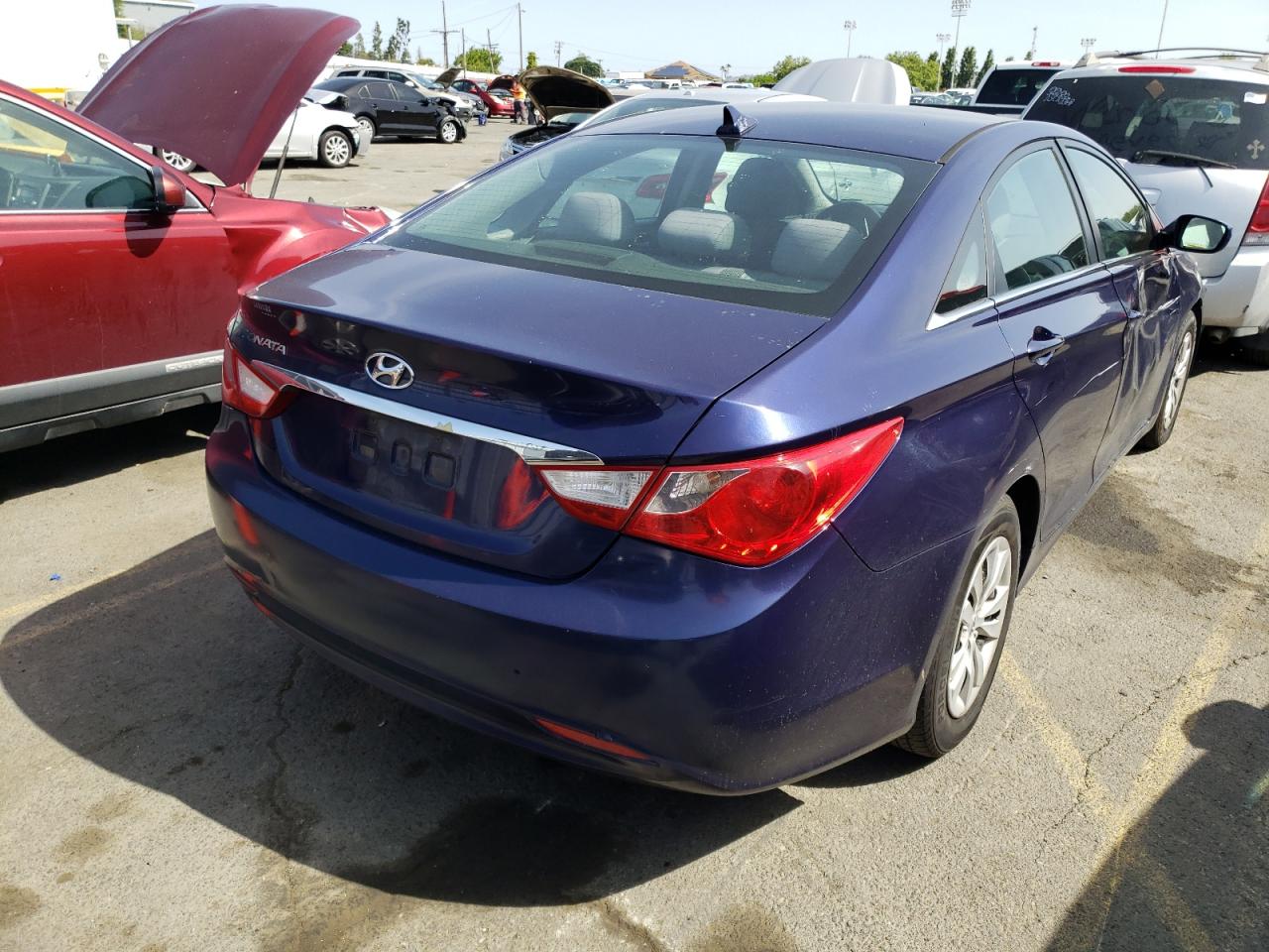 Photo 4 from auction – 2011 HYUNDAI SONATA GLS with VIN 5NPEB4AC1BH293896