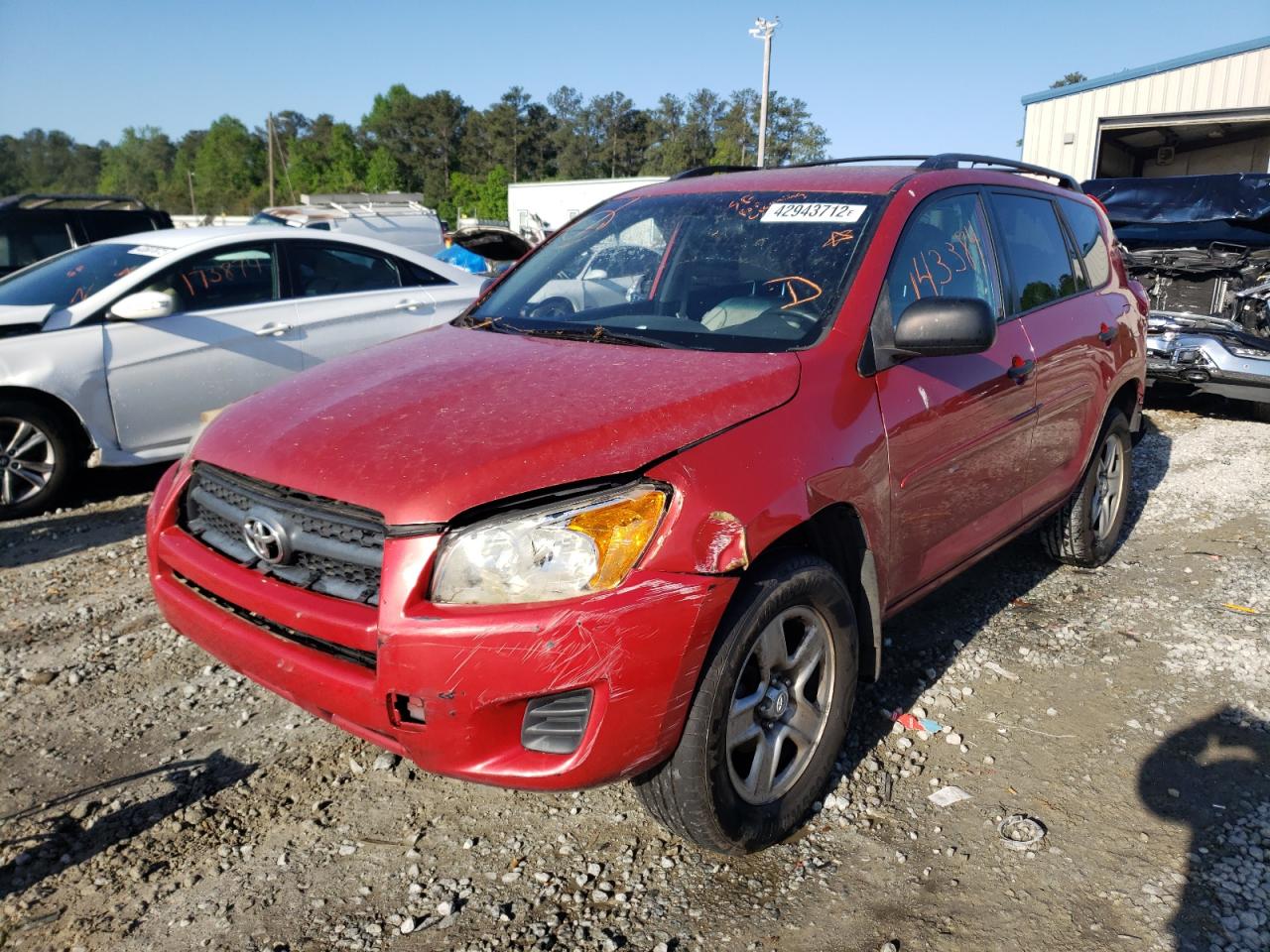Photo 2 from auction – 2011 TOYOTA RAV4 with VIN 2T3ZF4DV6BW074024