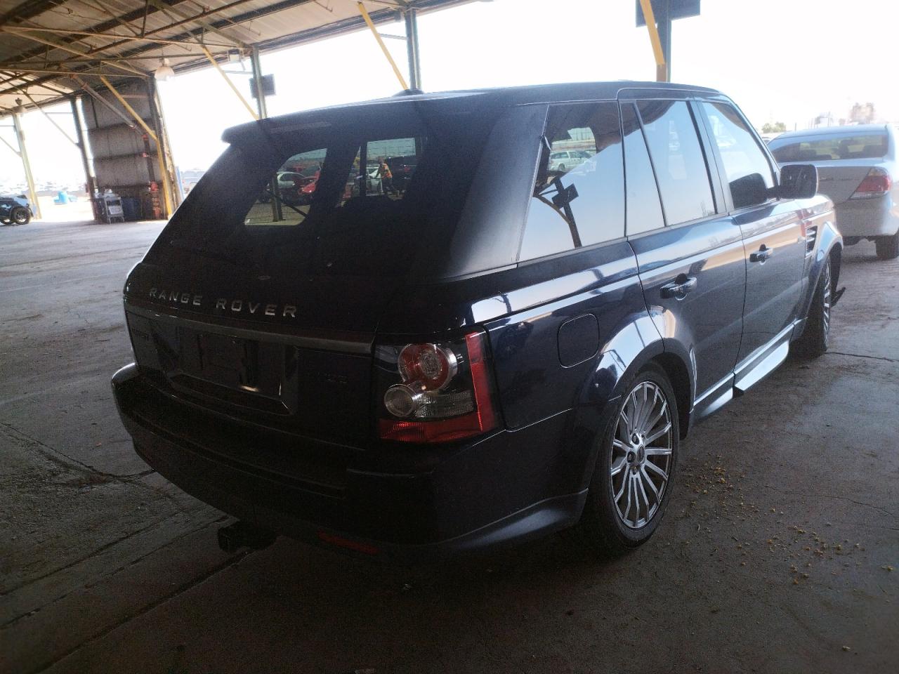 Photo 4 from auction – 2012 LAND ROVER RANGE ROVE with VIN SALSF2D40CA721300