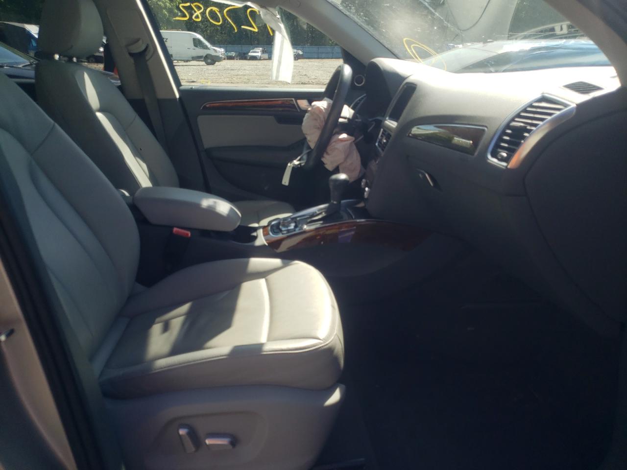 Zdjęcie 5 z aukcji – 2015 AUDI Q5 PREMIUM z VIN WA1LFAFP8FA048025