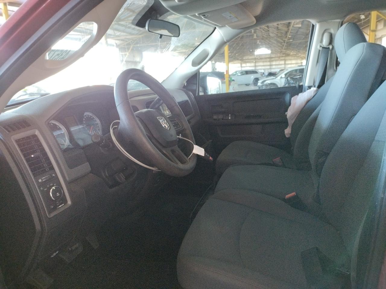 Photo 5 from auction – 2014 RAM 1500 ST with VIN 1C6RR6KT3ES114326